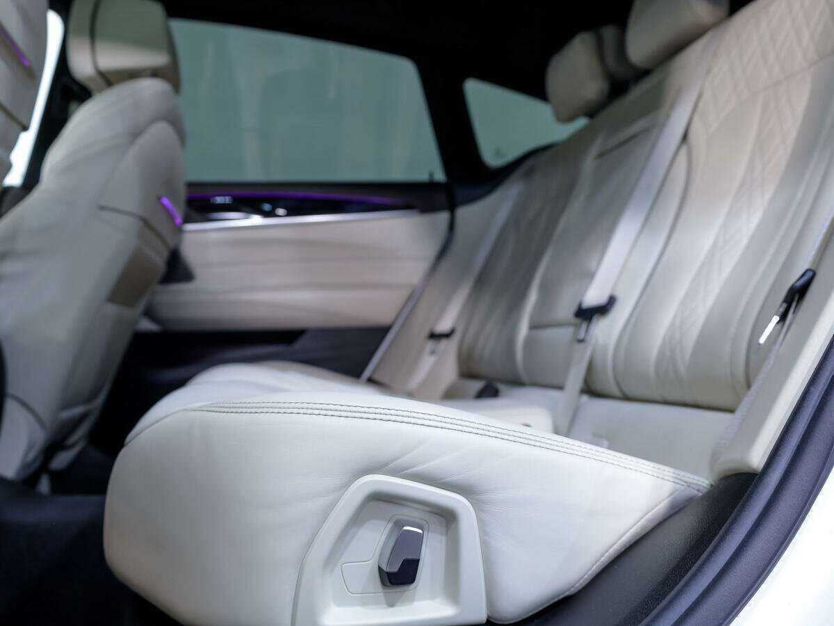 BMW 6 серии Gran Turismo 640i xDrive, 2018 Фото №13