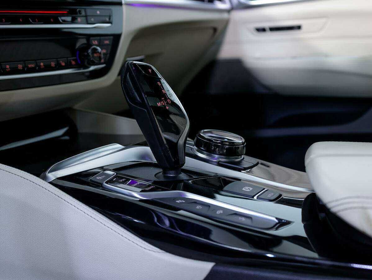 BMW 6 серии Gran Turismo 640i xDrive, 2018 Фото №15
