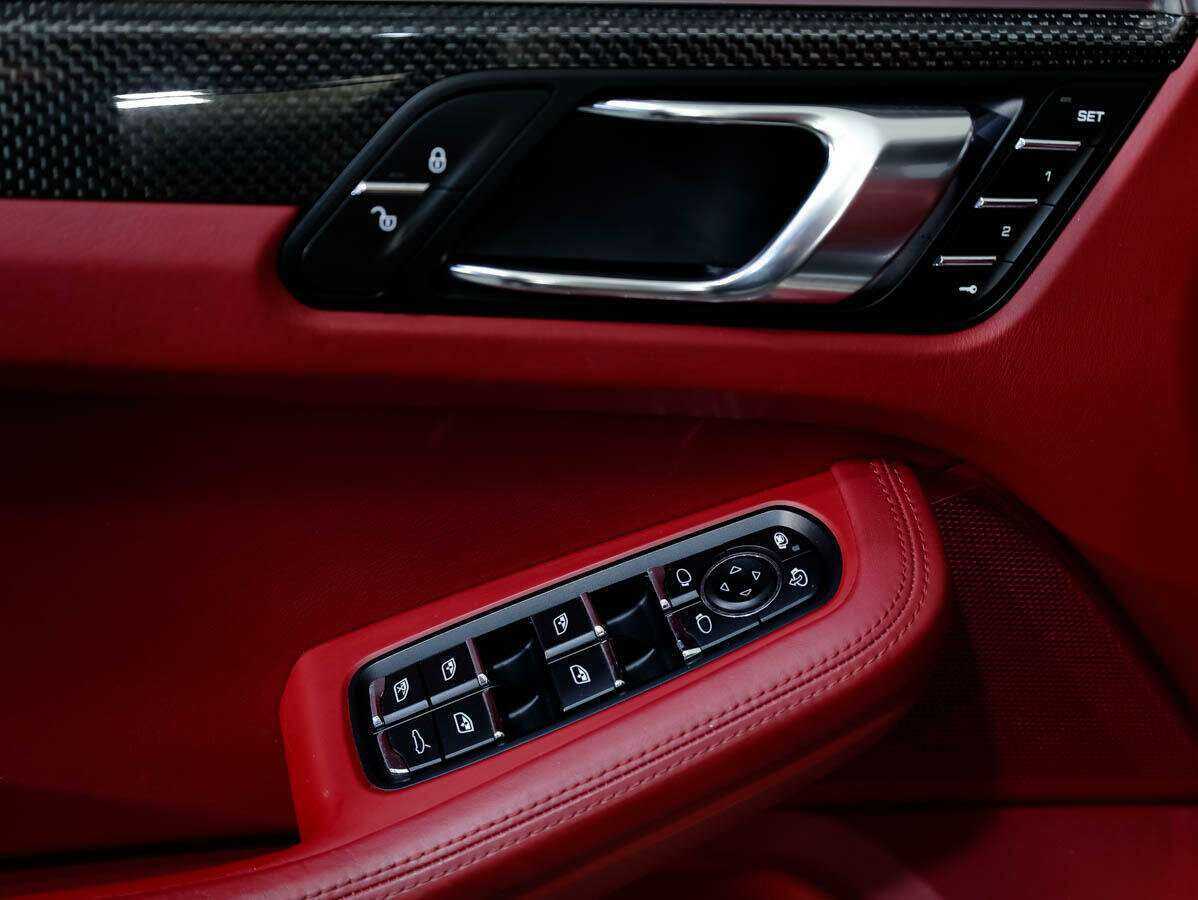 Porsche Macan Turbo, 2014 Фото №16