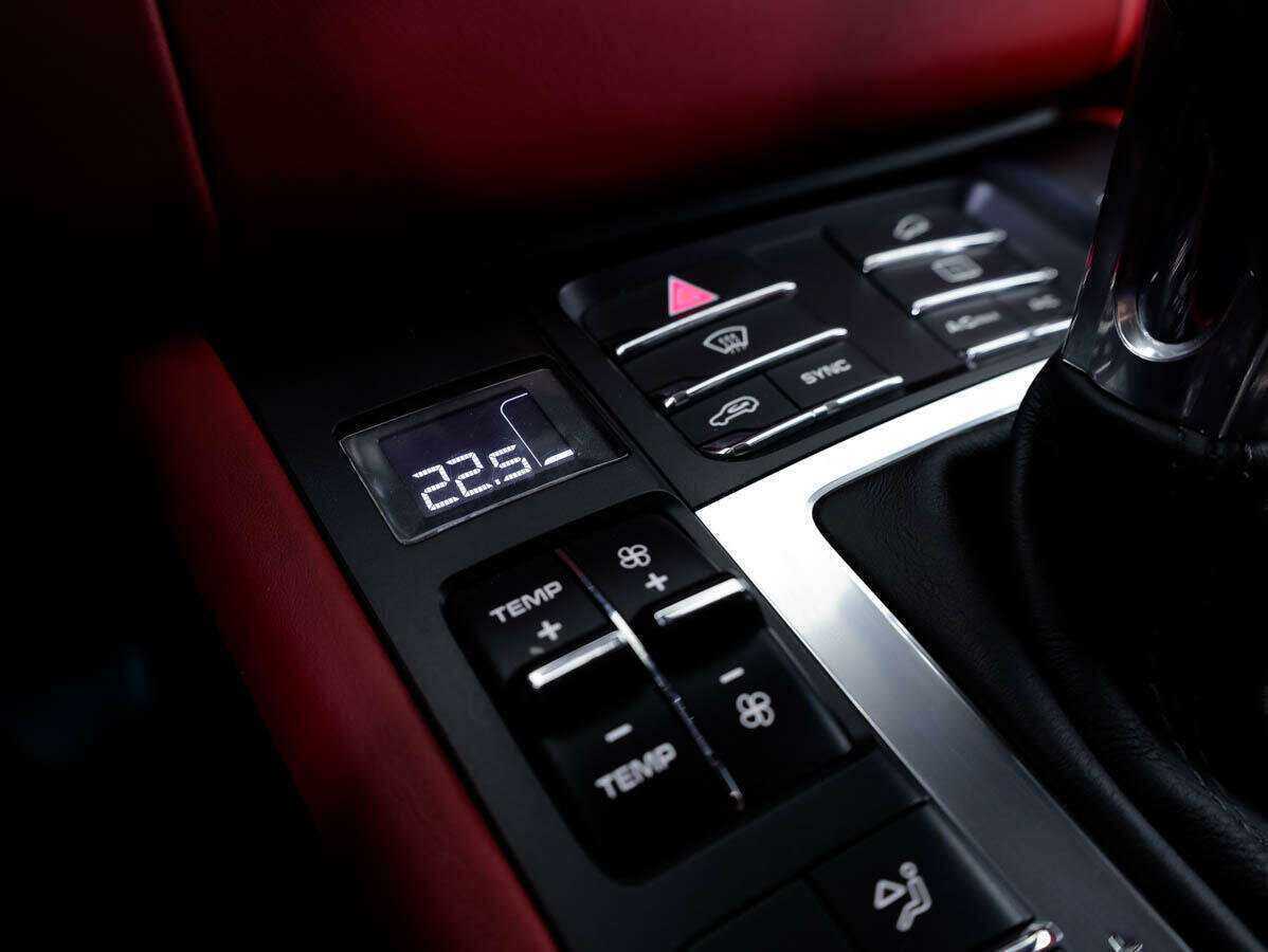 Porsche Macan Turbo, 2014 Фото №21