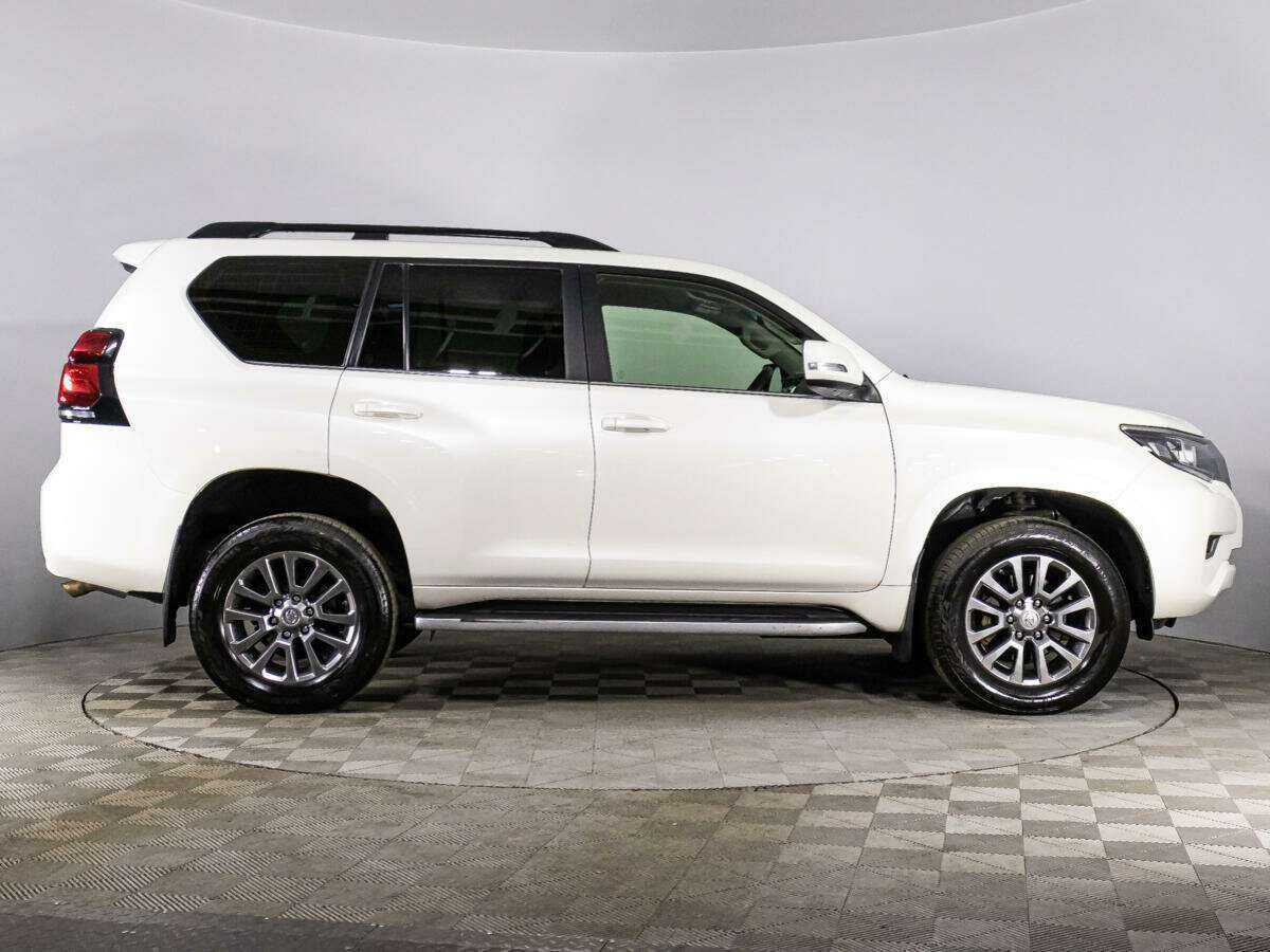 Toyota Land Cruiser Prado, 2017 - 137 978 км. | Фото №4