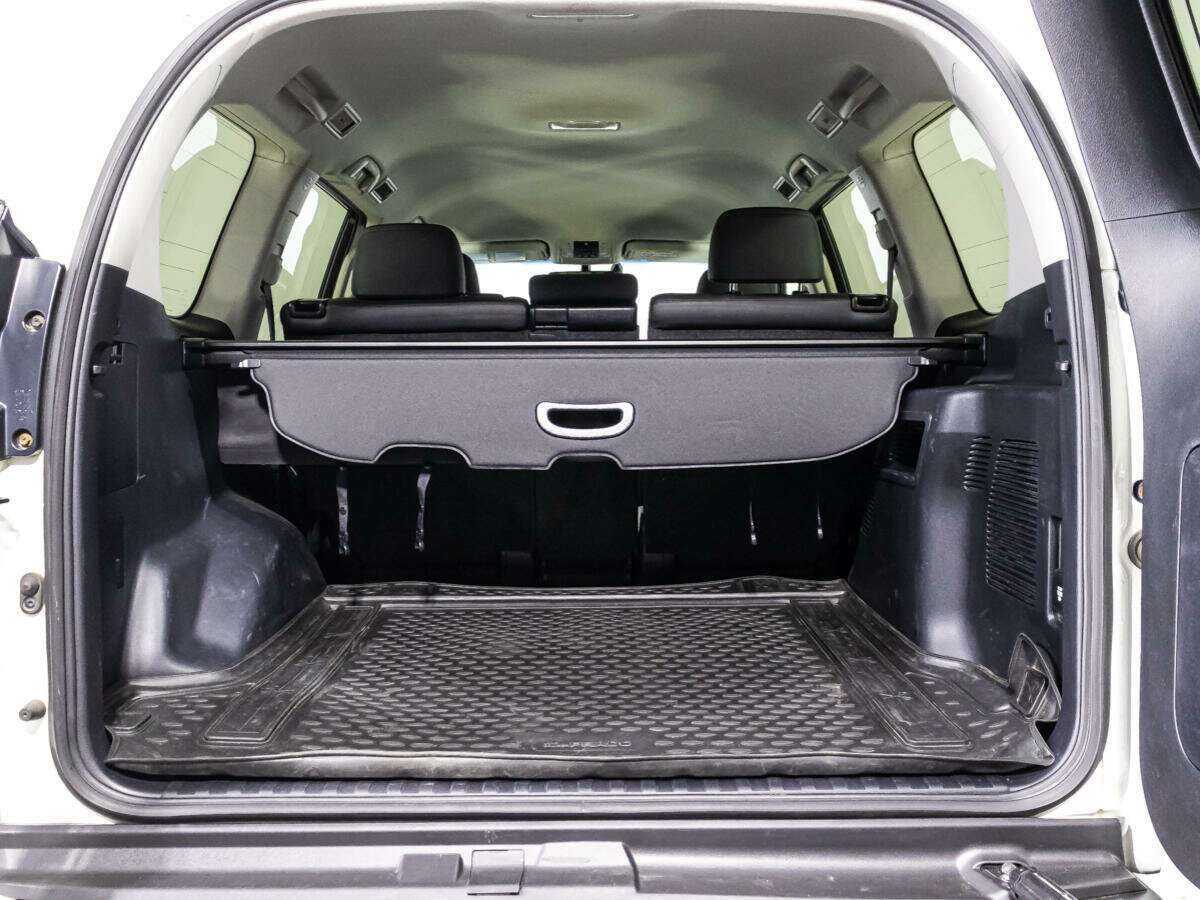 Toyota Land Cruiser Prado, 2017 Фото №15