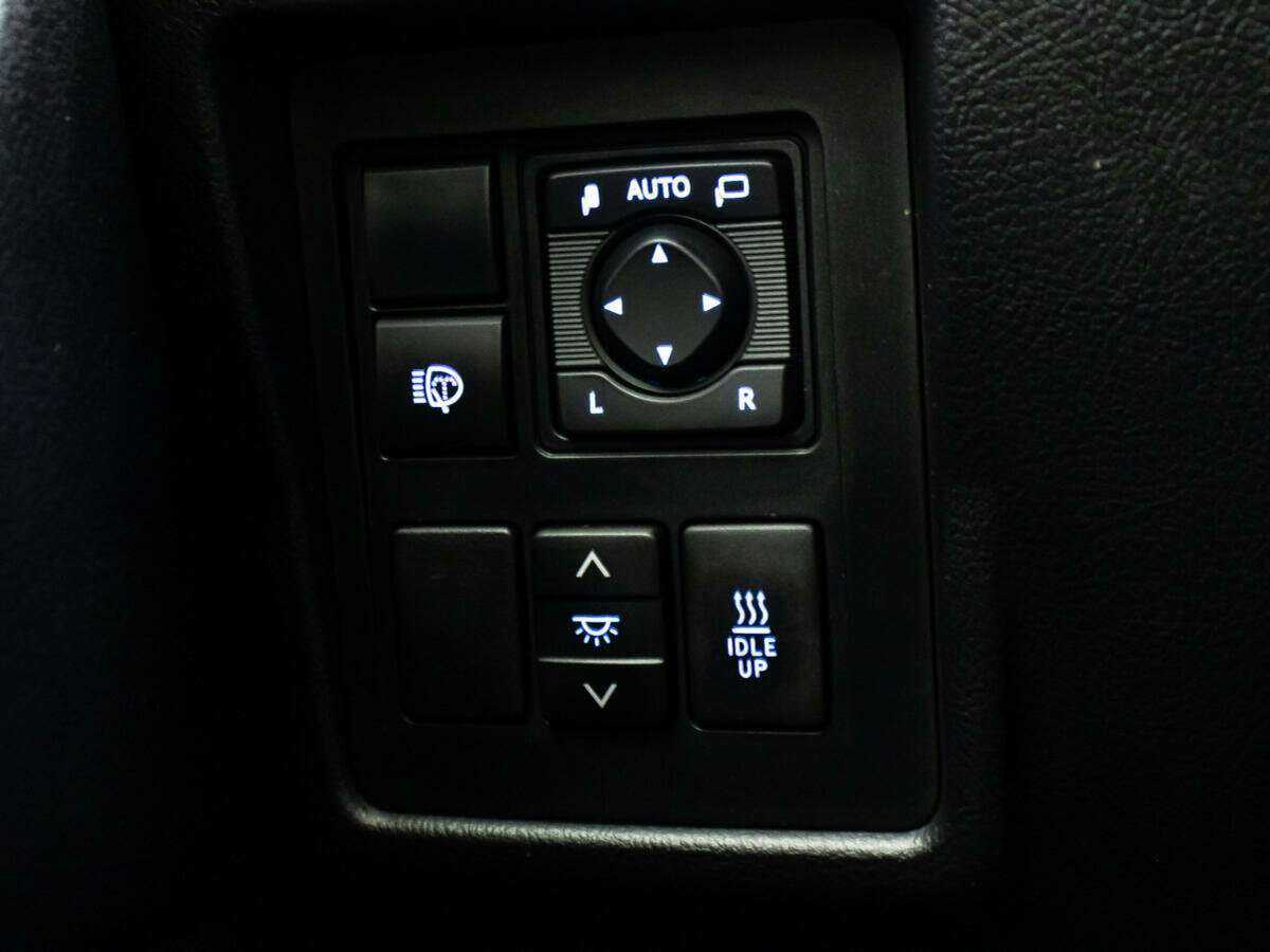 Toyota Land Cruiser Prado, 2017 Фото №18