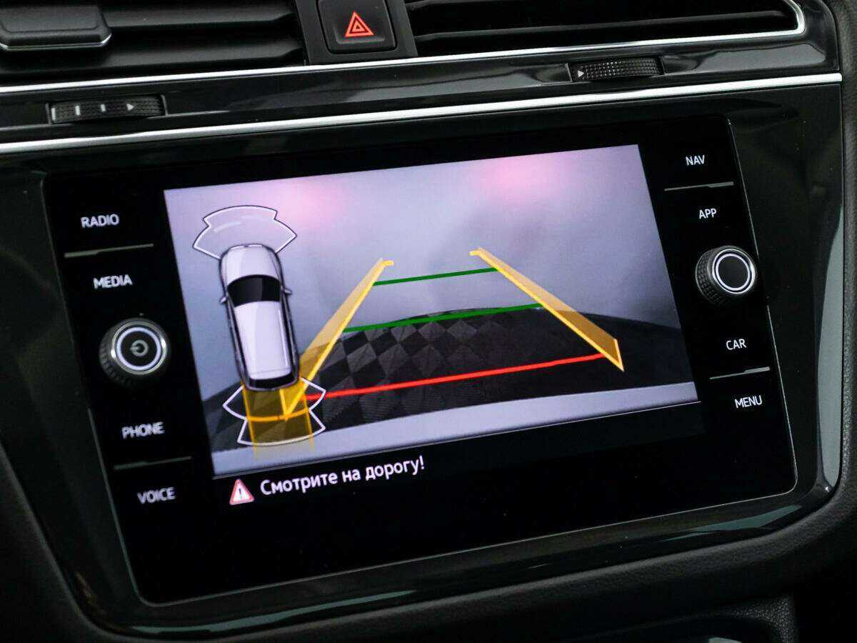 Volkswagen Tiguan, 2022 Фото №18