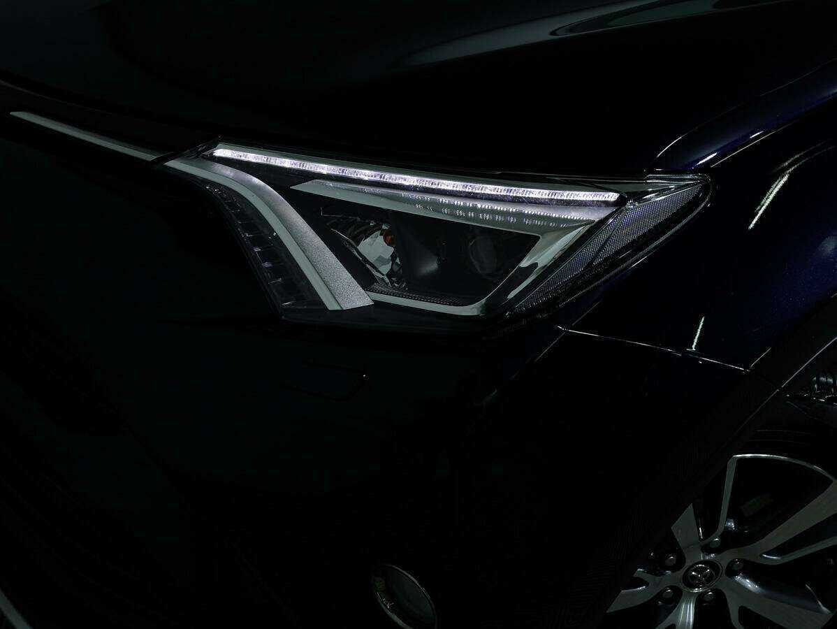 Toyota RAV4, 2019 Фото №17