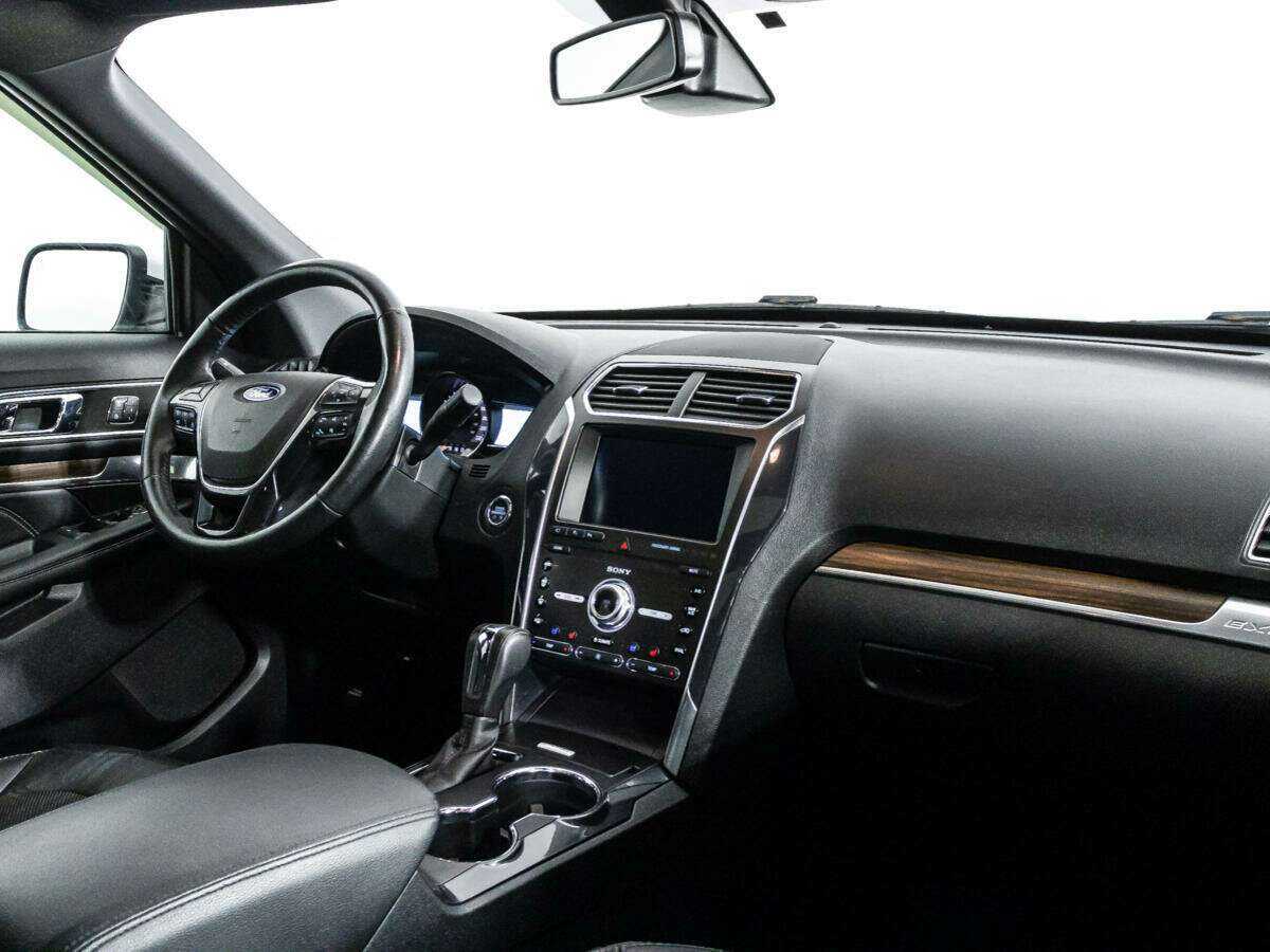 Ford Explorer, 2019 Фото №7