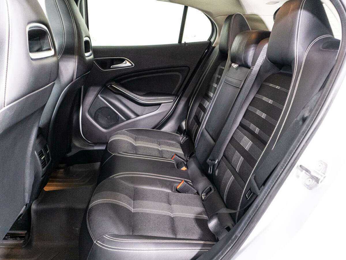 Mercedes-Benz GLA 200, 2019 Фото №10