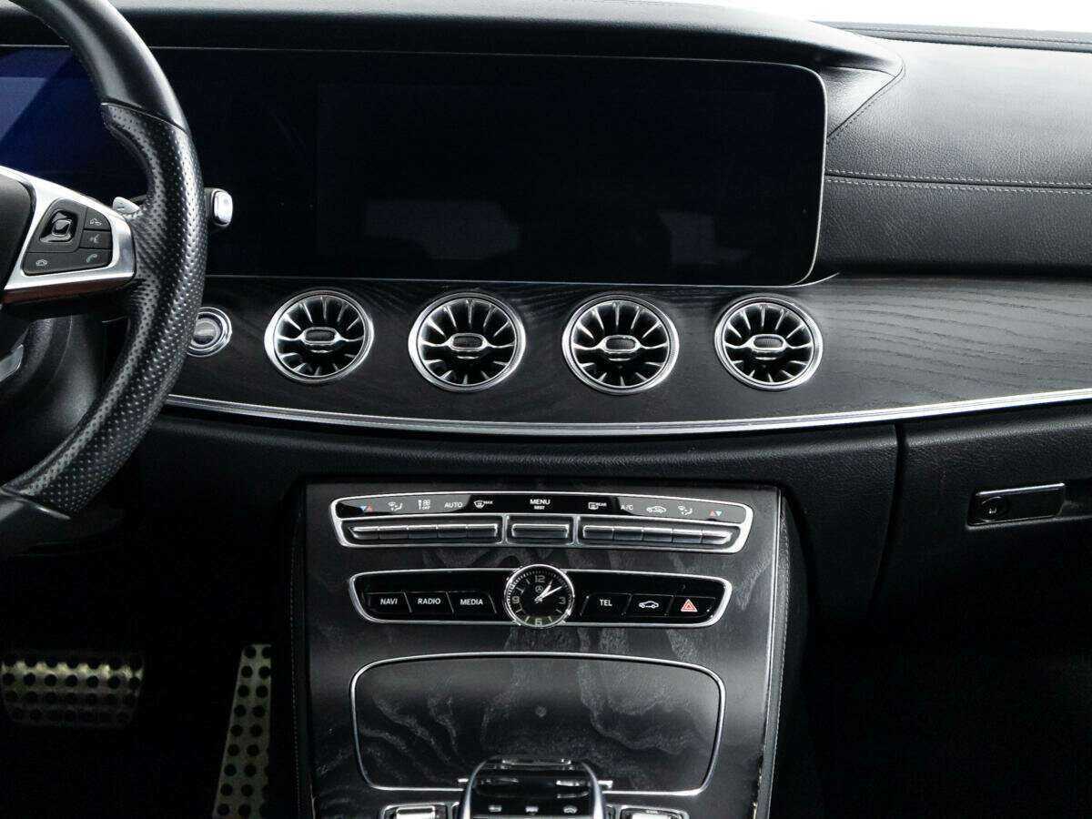 Mercedes-Benz E-Класс 400, 2017 Фото №14