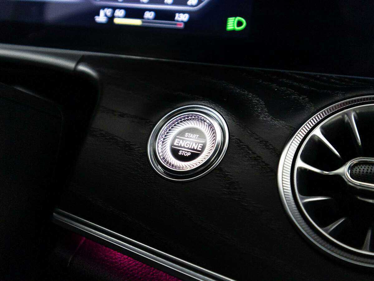 Mercedes-Benz E-Класс 400, 2017 Фото №22