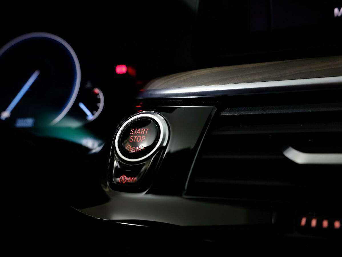 BMW 5 серии 530i xDrive, 2018 Фото №11