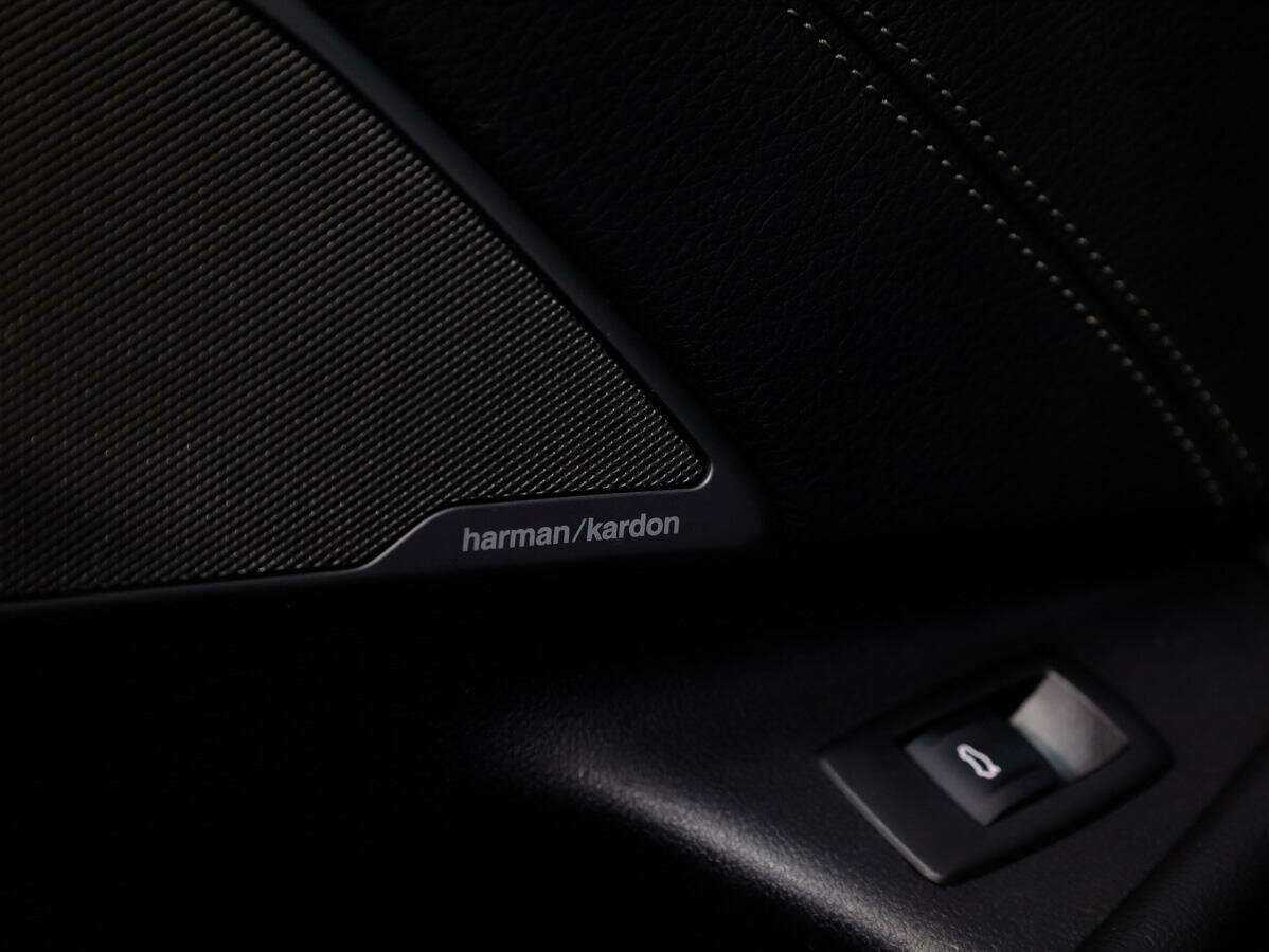 BMW 5 серии 530i xDrive, 2018 Фото №16