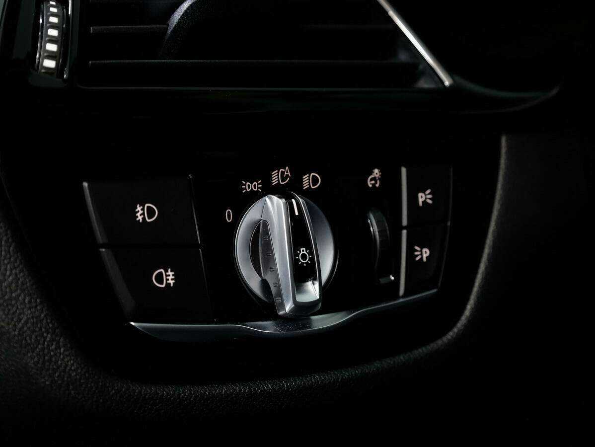 BMW 5 серии 530i xDrive, 2018 Фото №20