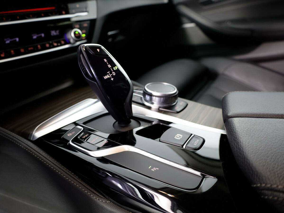 BMW 5 серии 530i xDrive, 2018 Фото №22