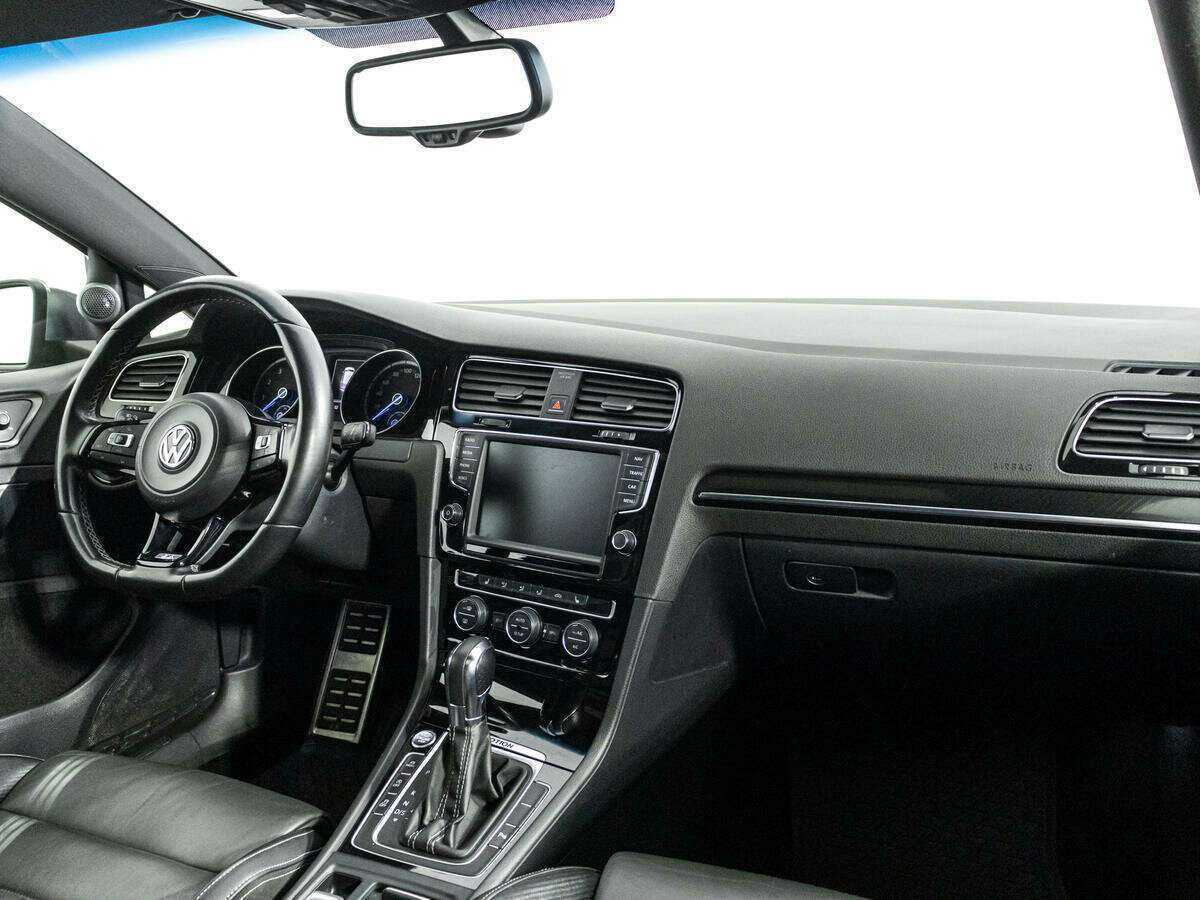 Volkswagen Golf R, 2014 Фото №9