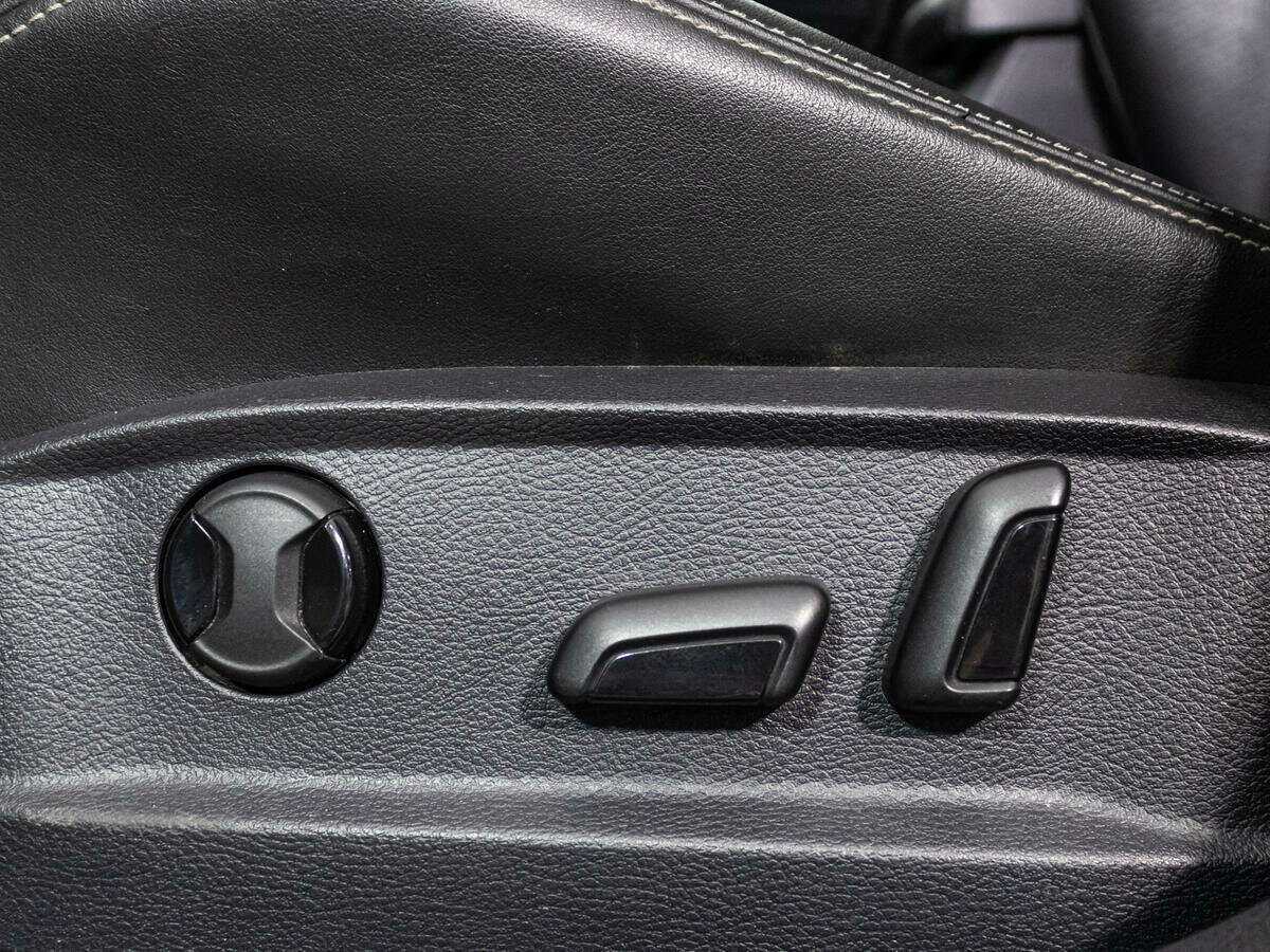 Volkswagen Golf R, 2014 Фото №16