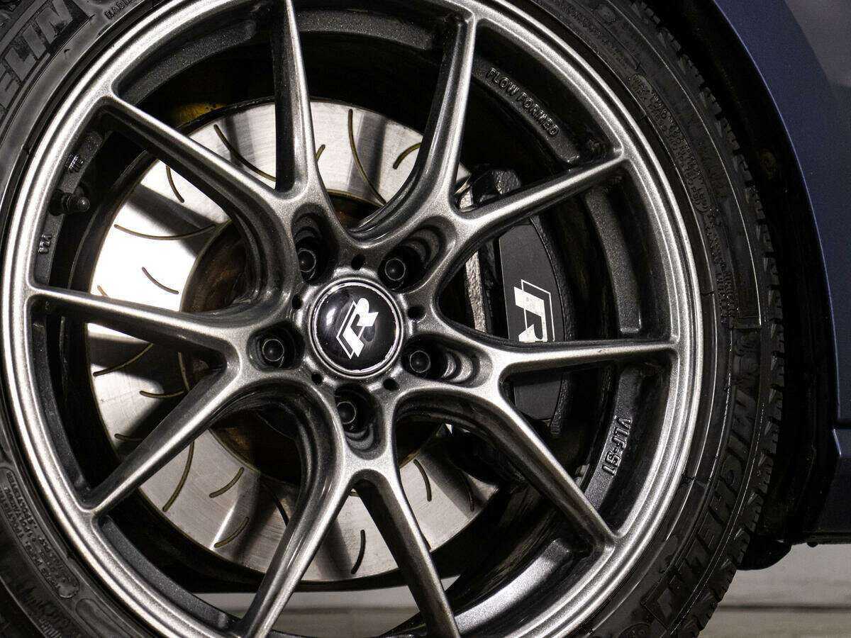 Volkswagen Golf R, 2014 Фото №19