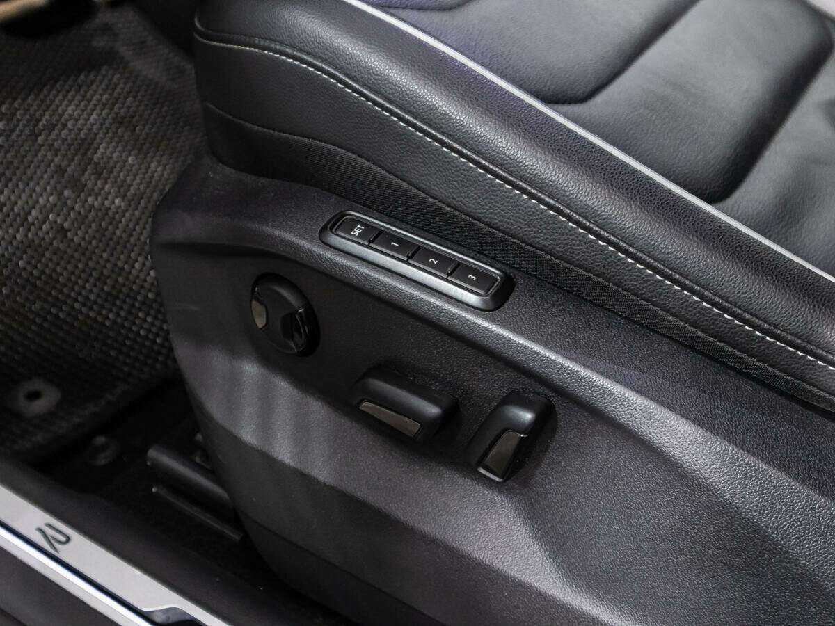 Volkswagen Tiguan, 2021 Фото №16