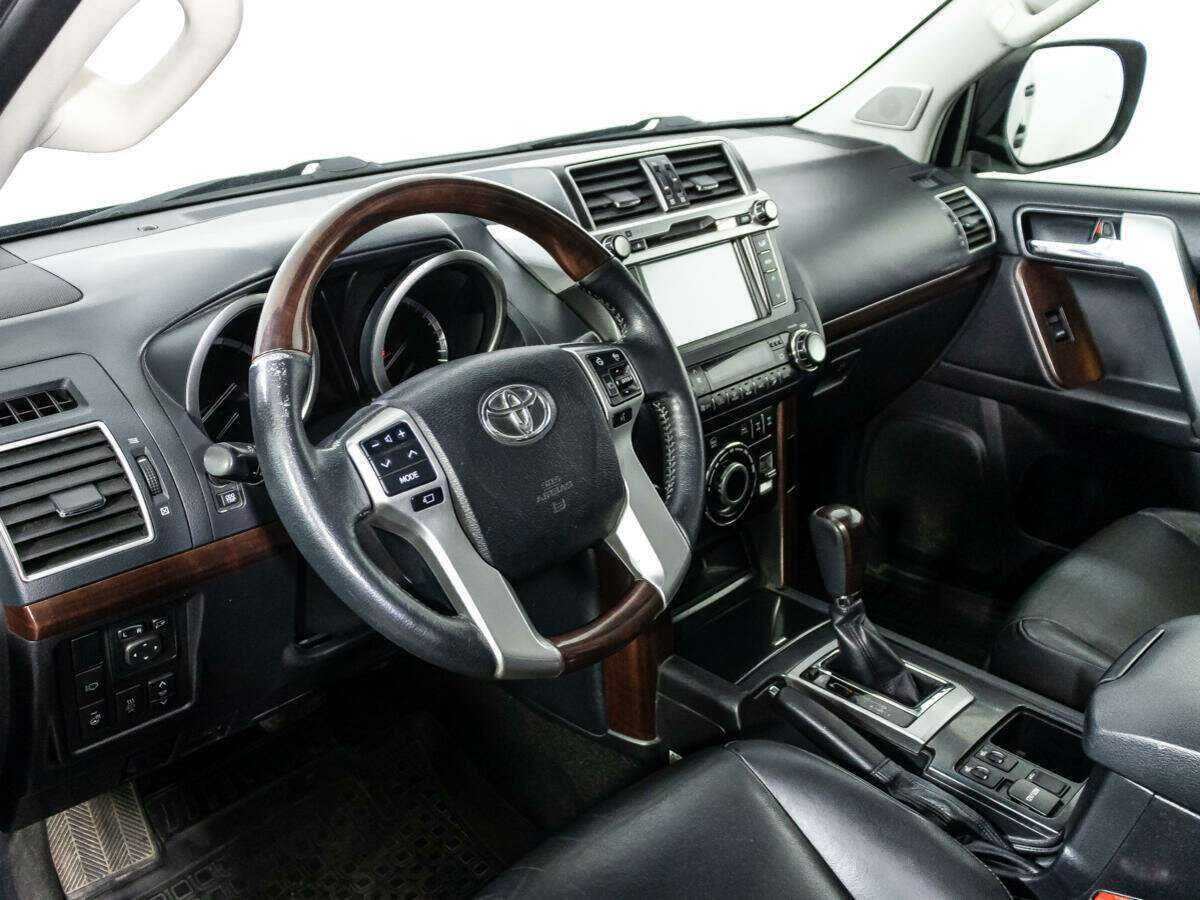 Toyota Land Cruiser Prado, 2016 Фото №11