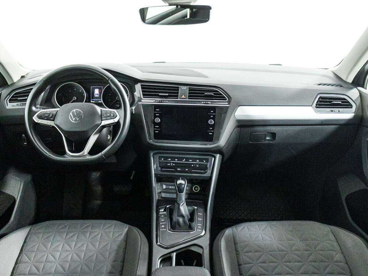 Volkswagen Tiguan, 2021 Фото №13