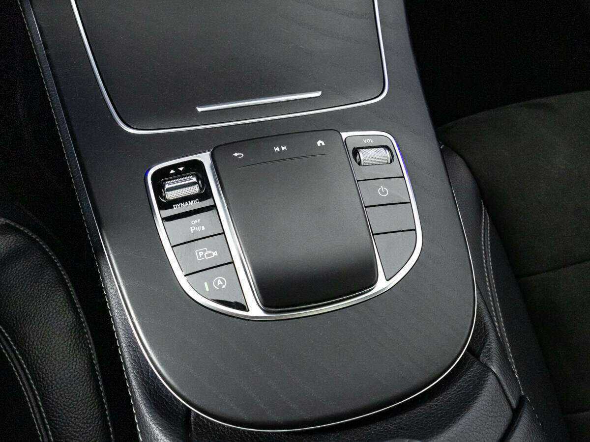 Mercedes-Benz E-Класс 200, 2021 Фото №17