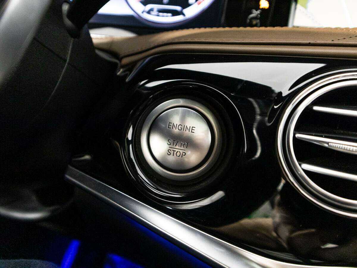 Mercedes-Benz S-Класс AMG 63 AMG Long, 2015 Фото №22