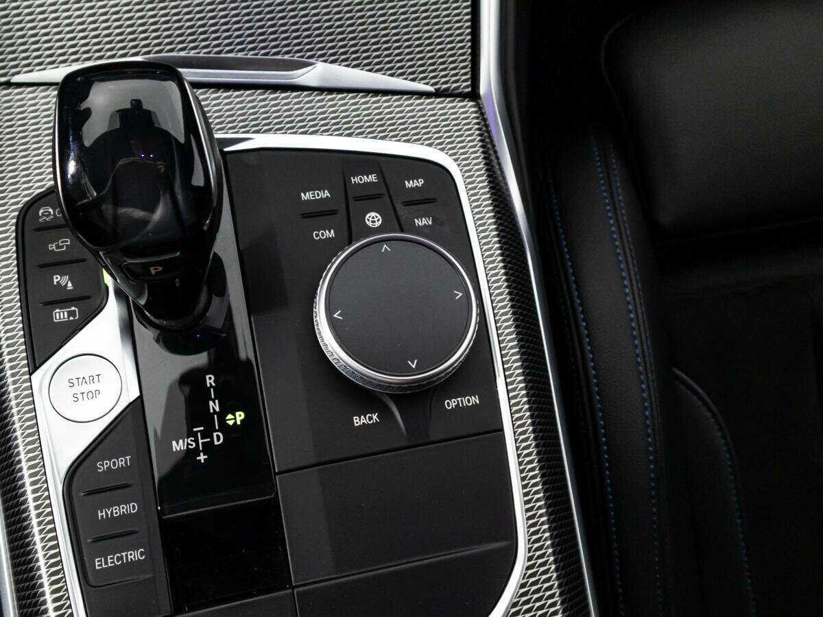 BMW 3 серии 330e, 2020 Фото №18