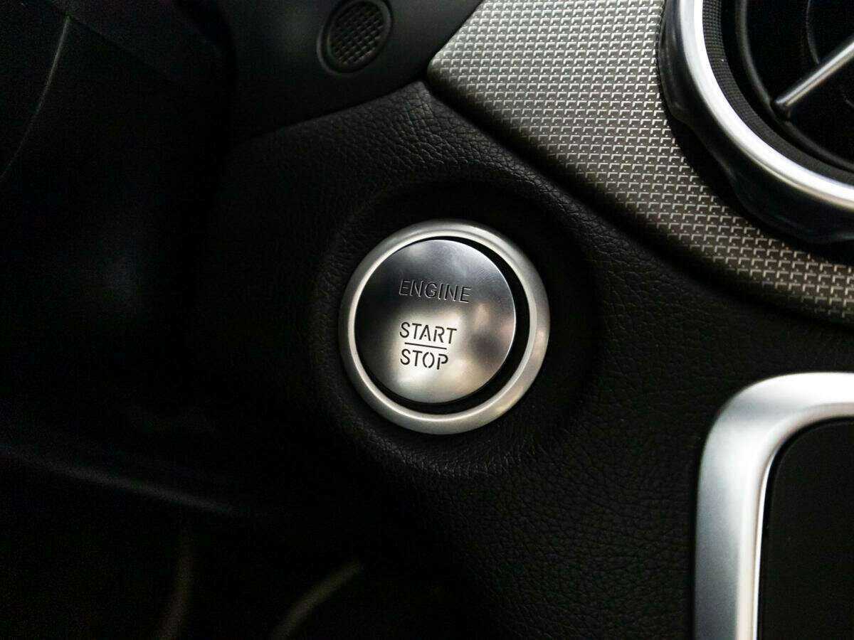 Mercedes-Benz GLA 250, 2018 Фото №18