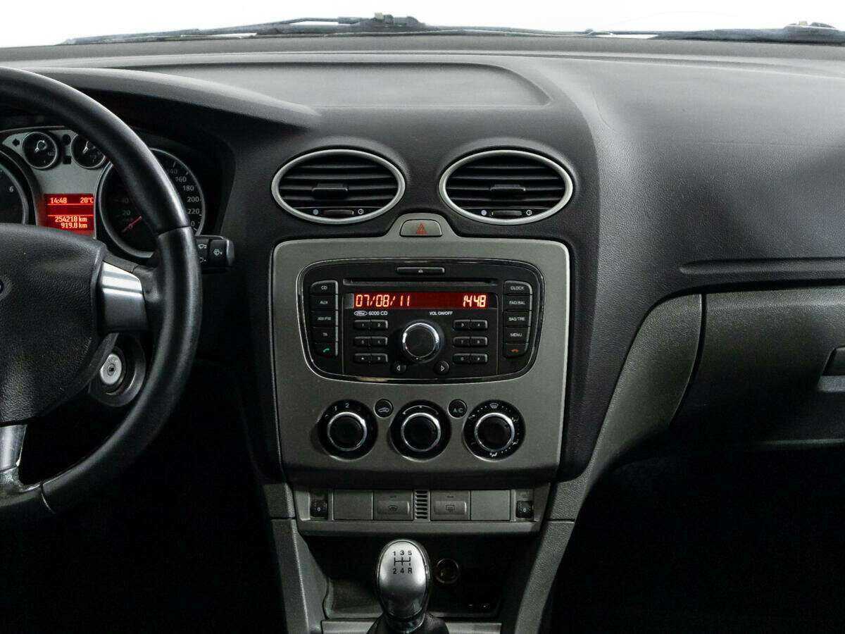 Ford Focus, 2011 Фото №14