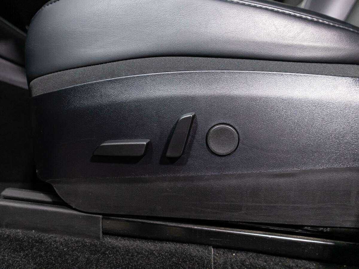 Tesla Model Y Long Range, 2020 Фото №19