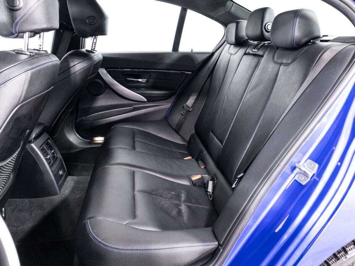 BMW 3 серии 320i xDrive, 2018 Фото №10