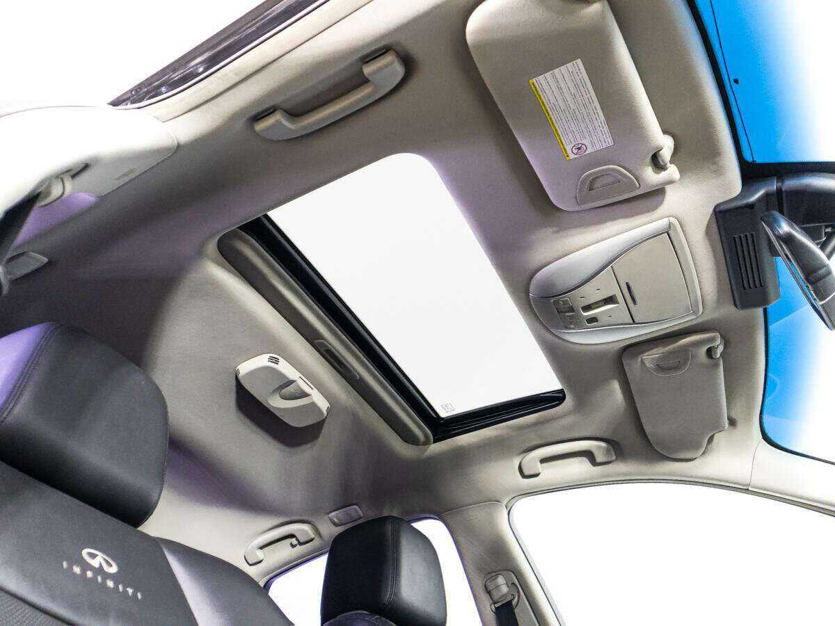 Infiniti M37, 2010 Фото №20