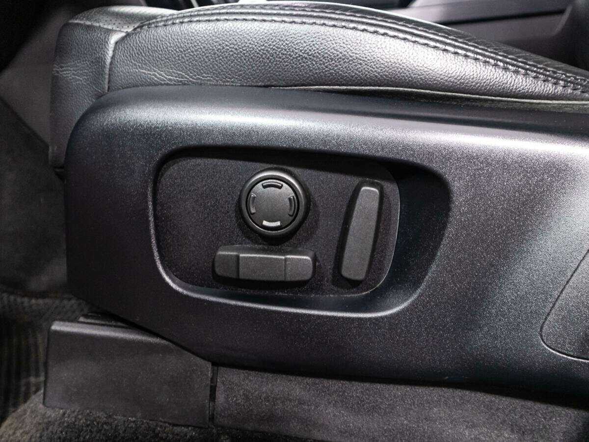 Land Rover Discovery, 2017 Фото №17