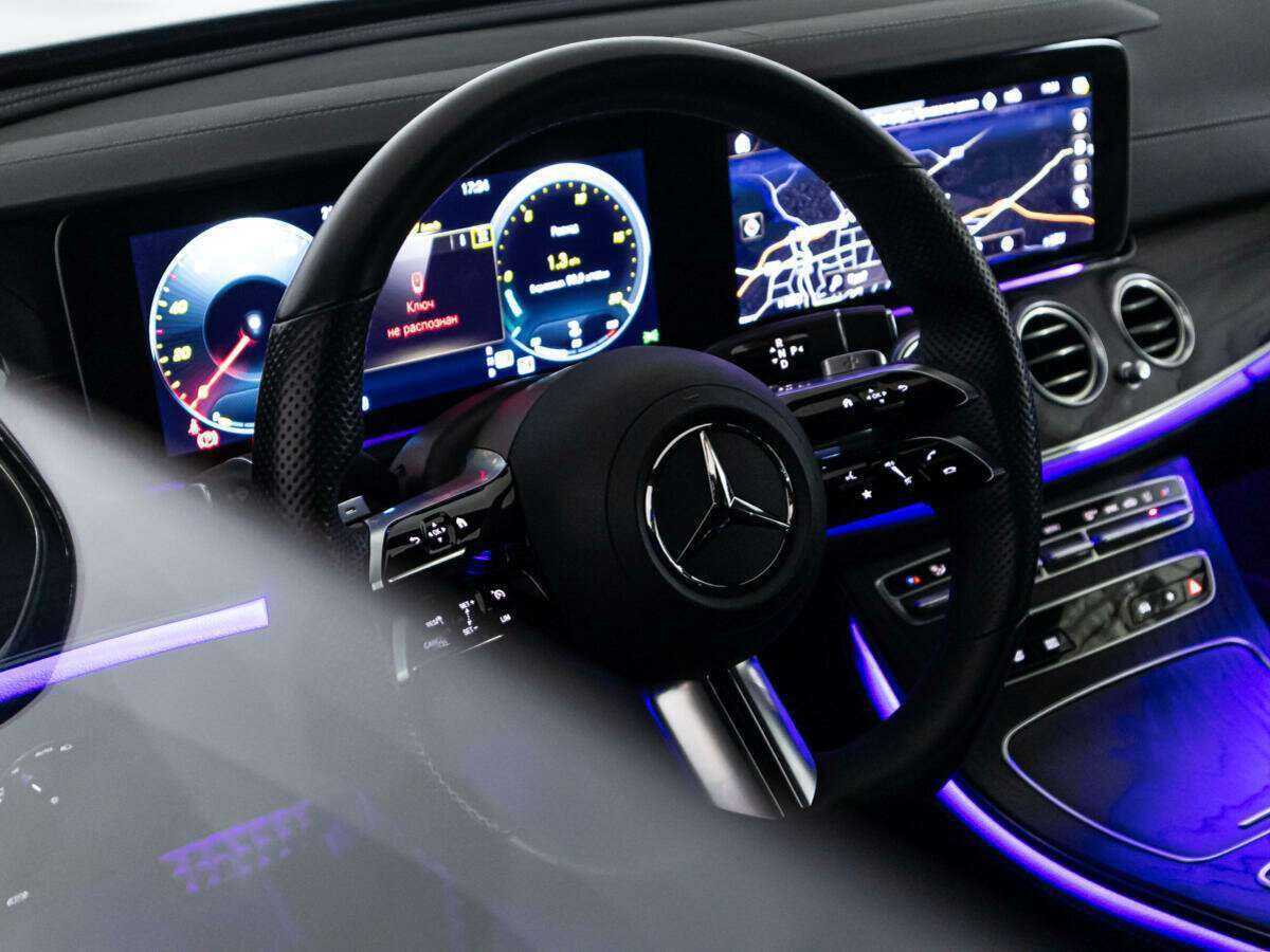 Mercedes-Benz E-Класс 200, 2021 Фото №20