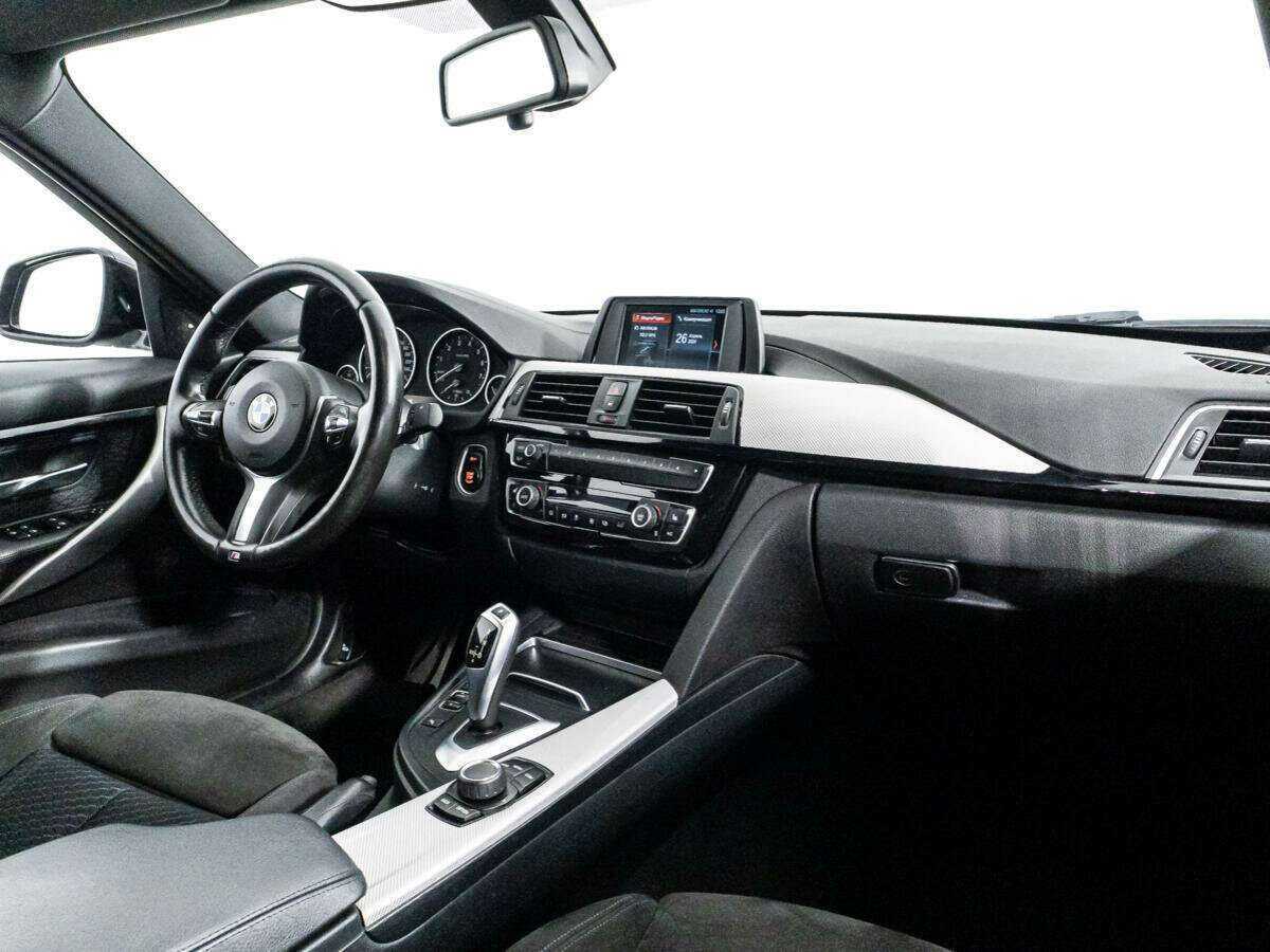 BMW 3 серии 320i xDrive, 2017 Фото №9