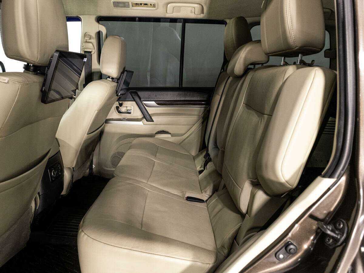 Mitsubishi Pajero, 2017 - 80 703 км. | Фото №8