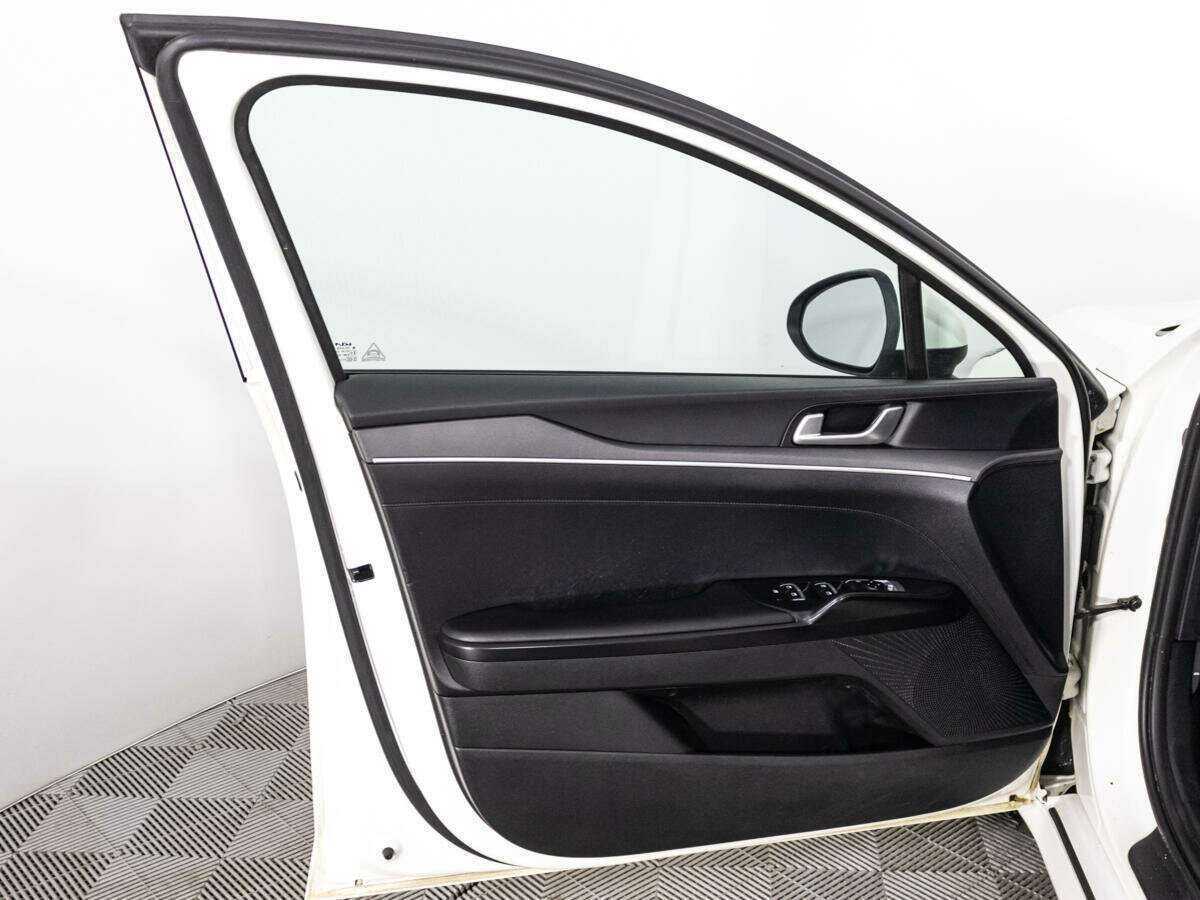 Kia K5, 2022 Фото №24