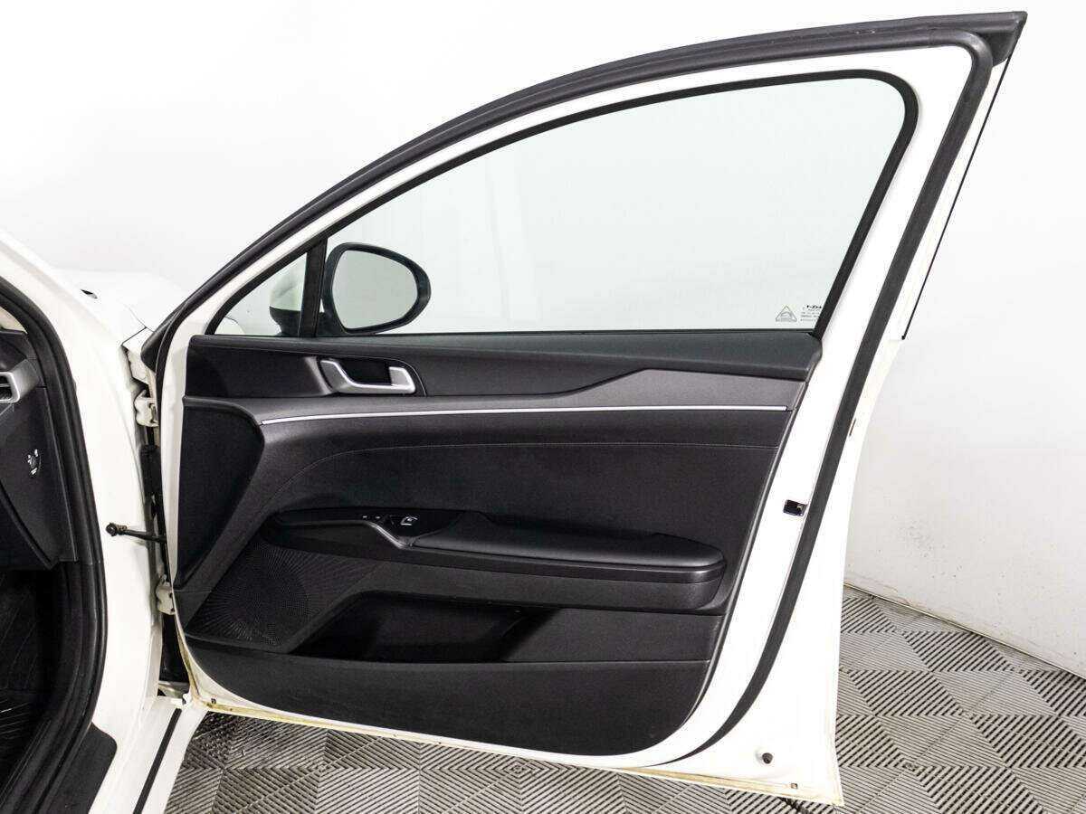 Kia K5, 2022 Фото №27