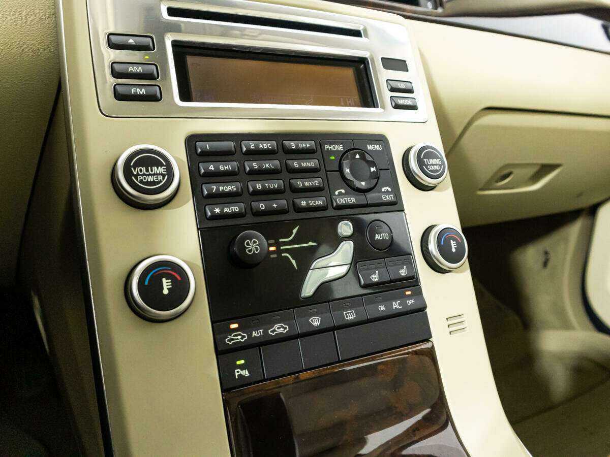 Volvo XC70, 2010 Фото №16