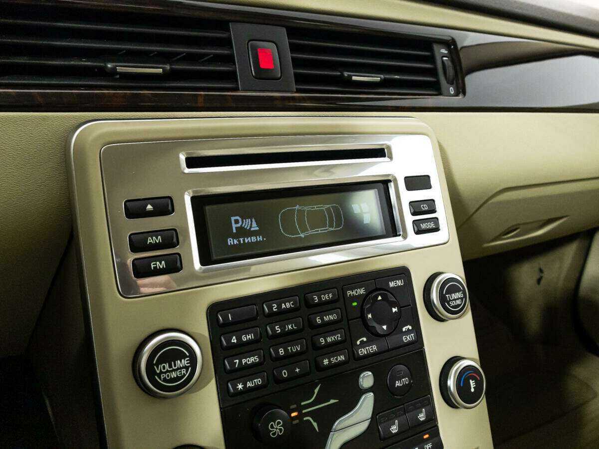 Volvo XC70, 2010 Фото №17