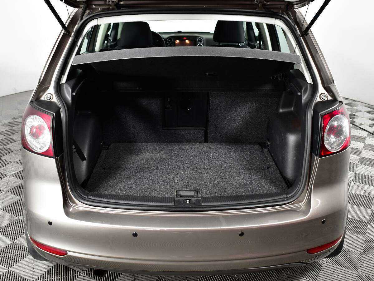 Volkswagen Golf Plus, 2011 Фото №15