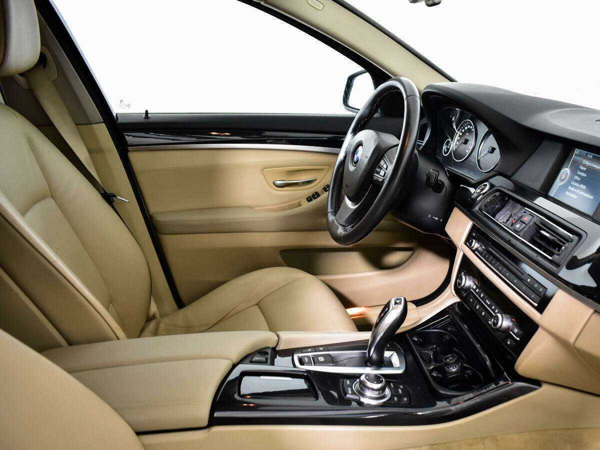 BMW 5 серии 530d xDrive, 2011 Фото №9