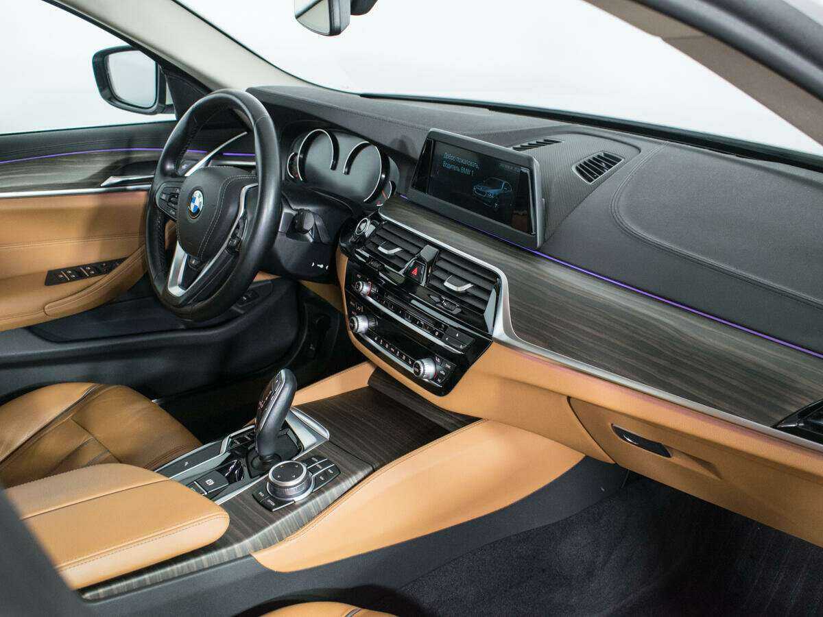 BMW 5 серии 520d xDrive, 2018 Фото №9