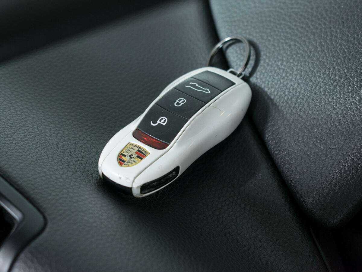 Porsche Cayenne Diesel, 2014 Фото №16