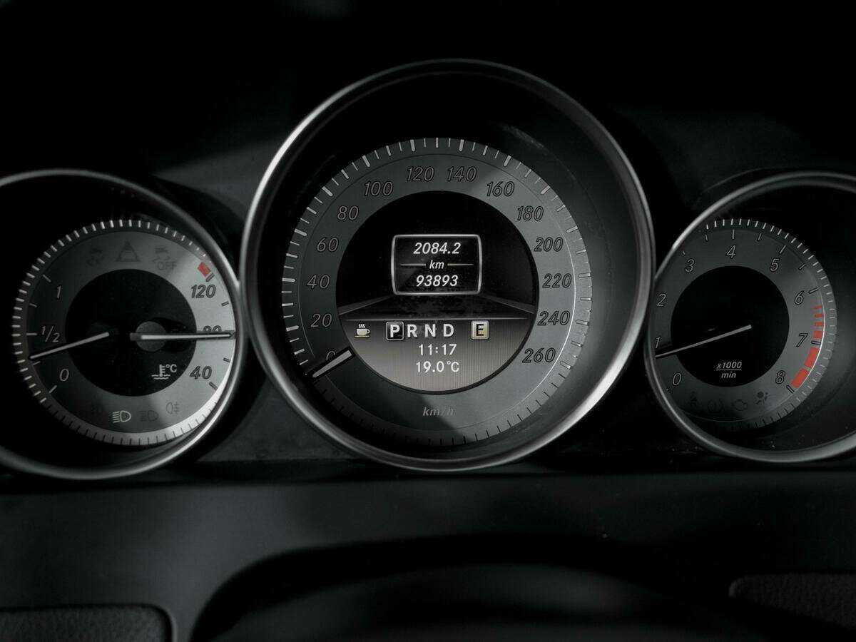 Mercedes-Benz C-Класс 180 BlueEFFICIENCY, 2011 Фото №11