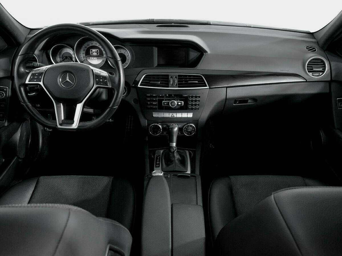 Mercedes-Benz C-Класс 180 BlueEFFICIENCY, 2011 Фото №12