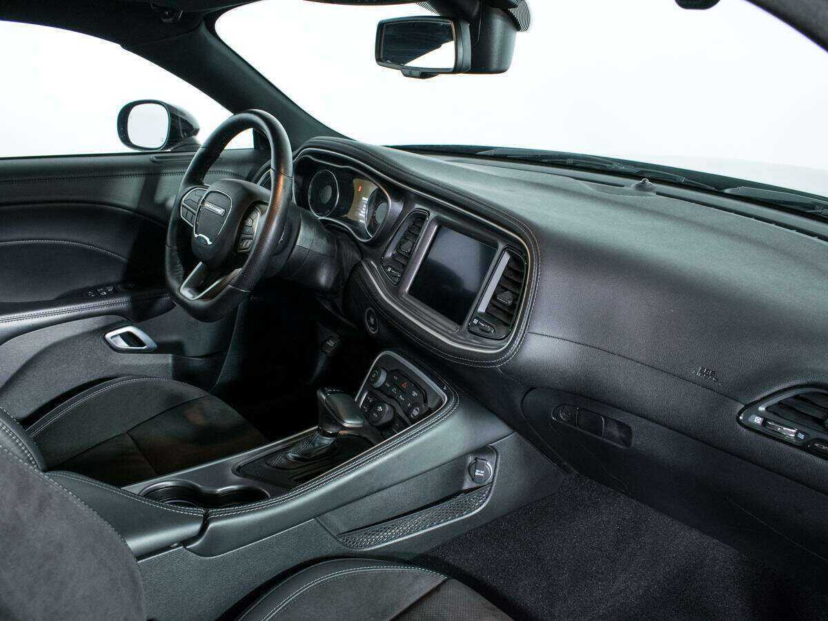 Dodge Challenger R__T, 2022 Фото №9