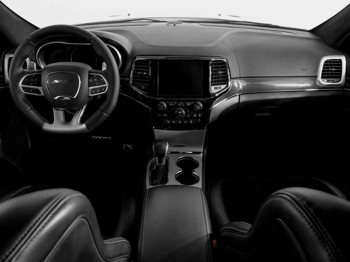 Jeep Grand Cherokee SRT, 2020 Фото №12
