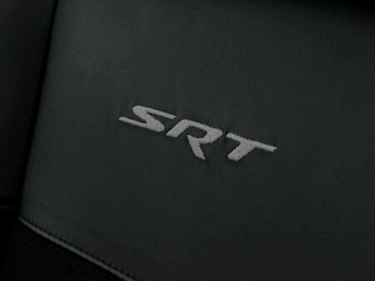 Jeep Grand Cherokee SRT, 2020 Фото №17