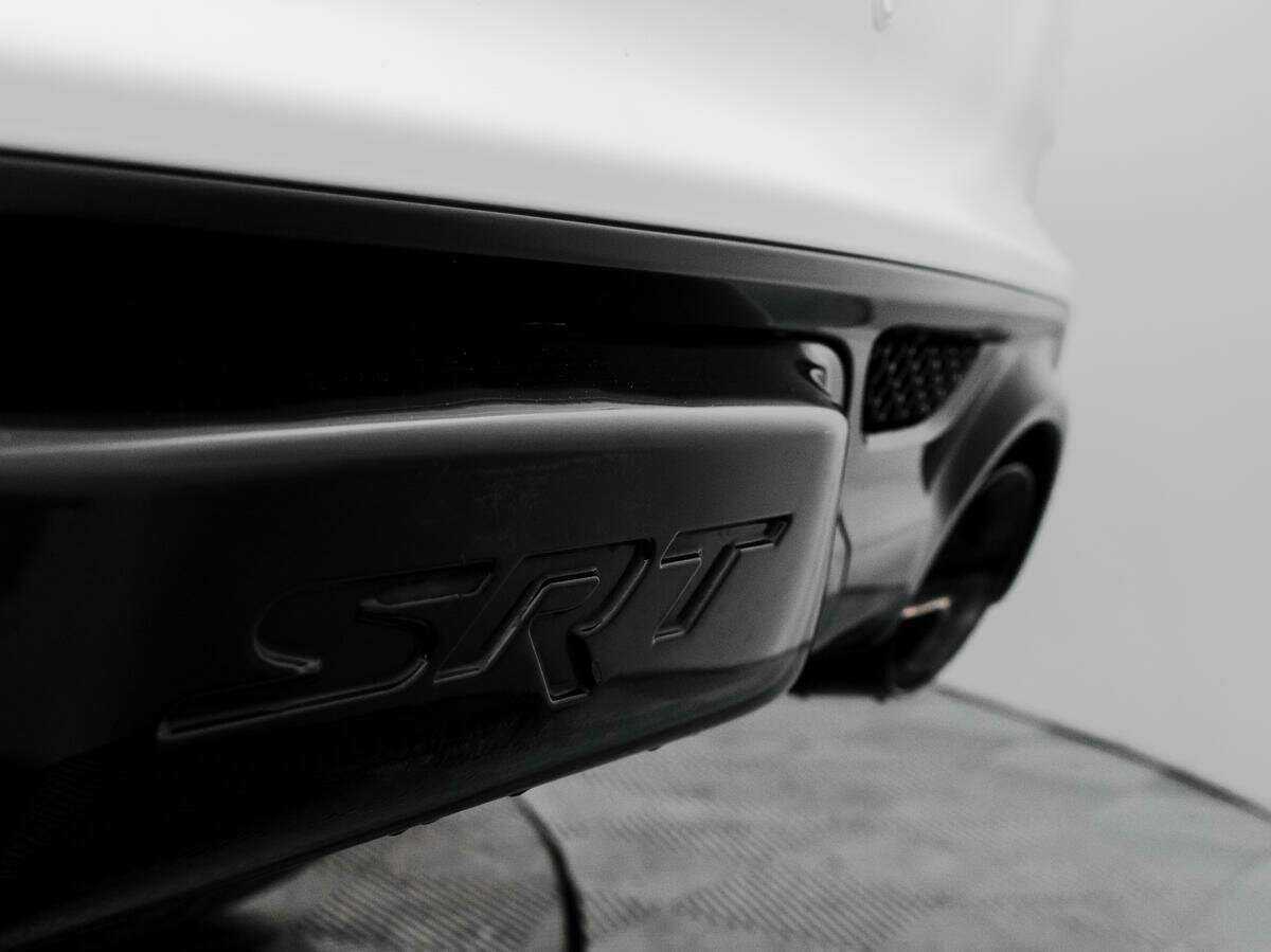 Jeep Grand Cherokee SRT, 2020 Фото №19