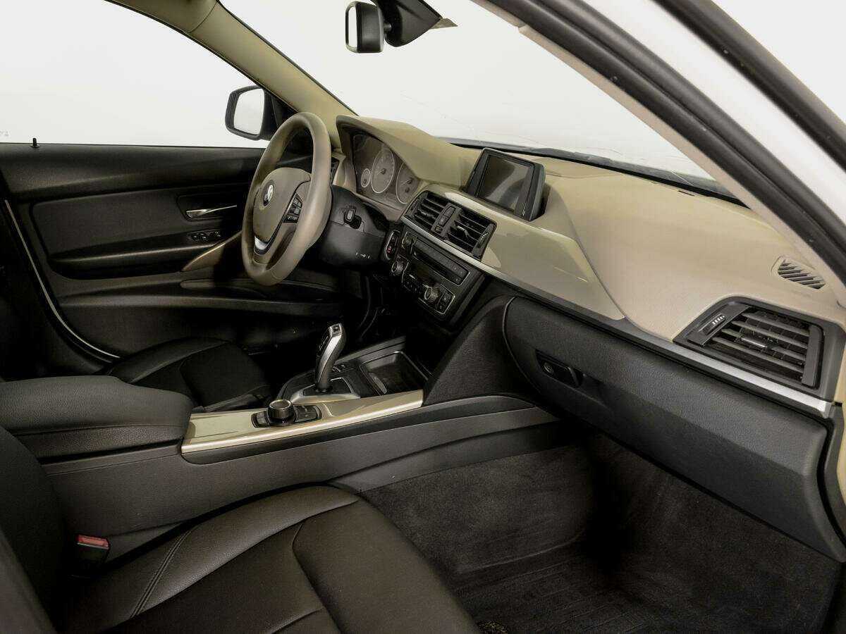 BMW 3 серии 328i, 2011 Фото №9